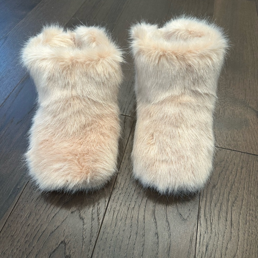 Ugg Amary Slippers